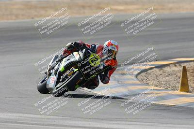 media/Feb-07-2025-CVMA Friday Practice (Fri) [[7034960ba2]]/2-Racer 2/Session 3 (Turn 8)/